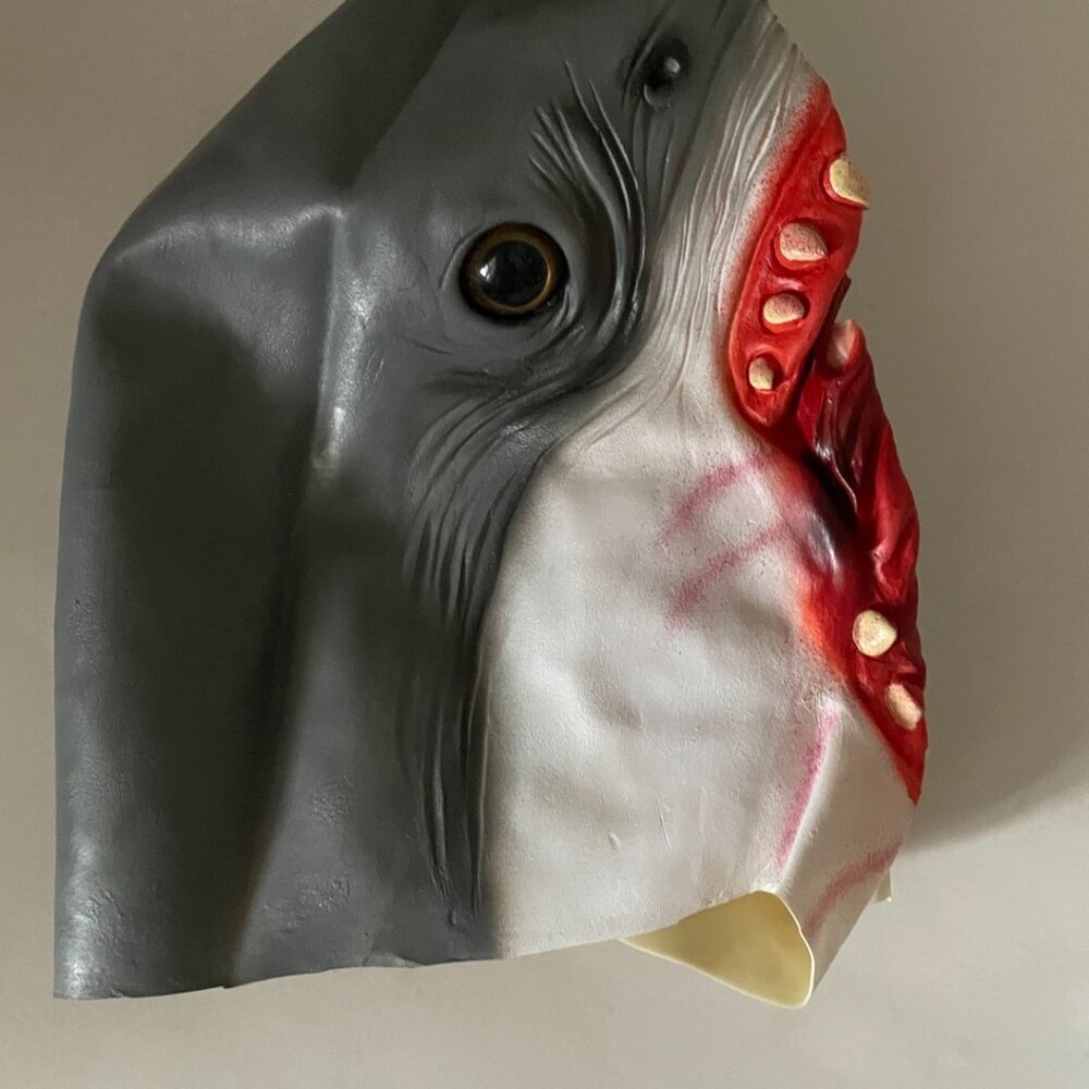 Shark Mask - Picture 2 of 4